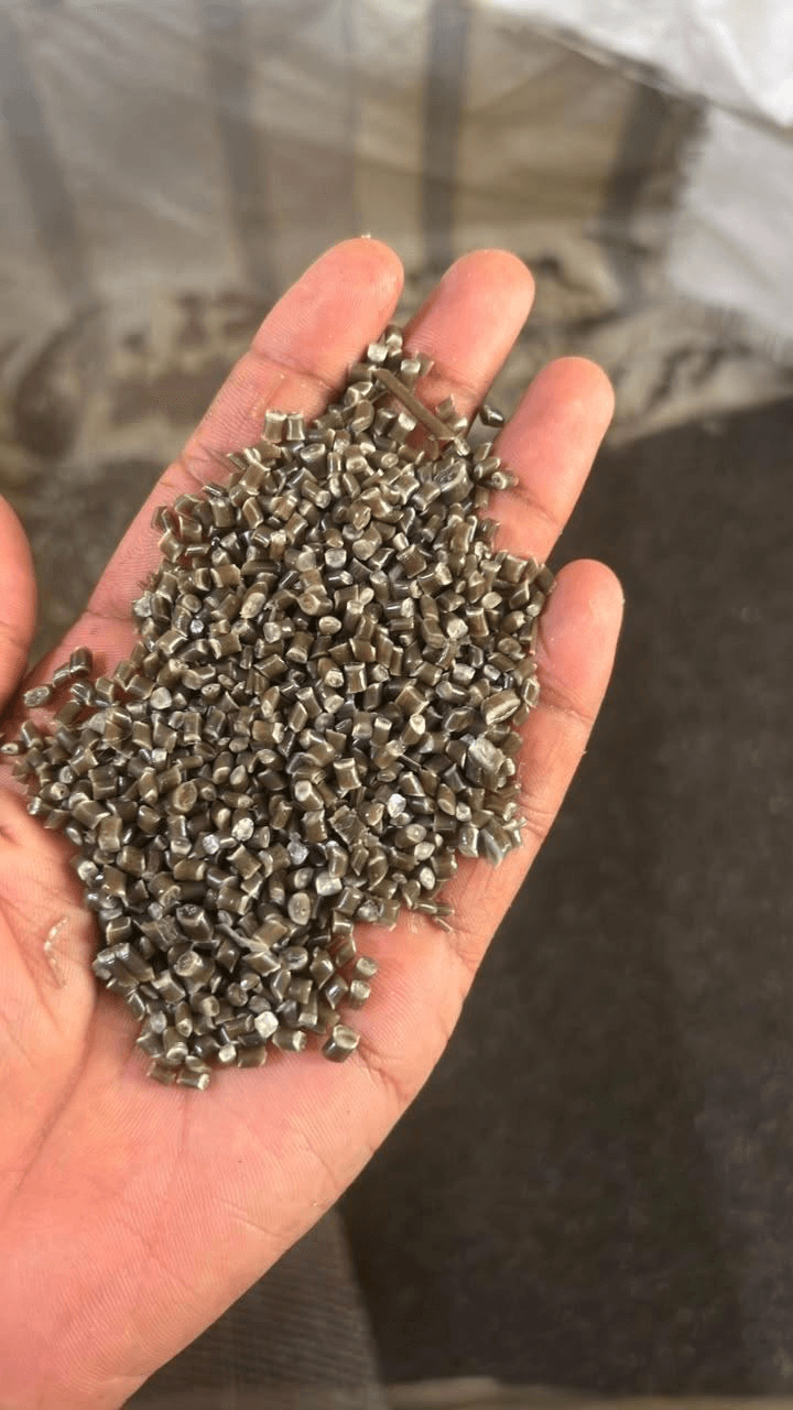 Grey / Metallic Grey Reprocessed Plastic Granules